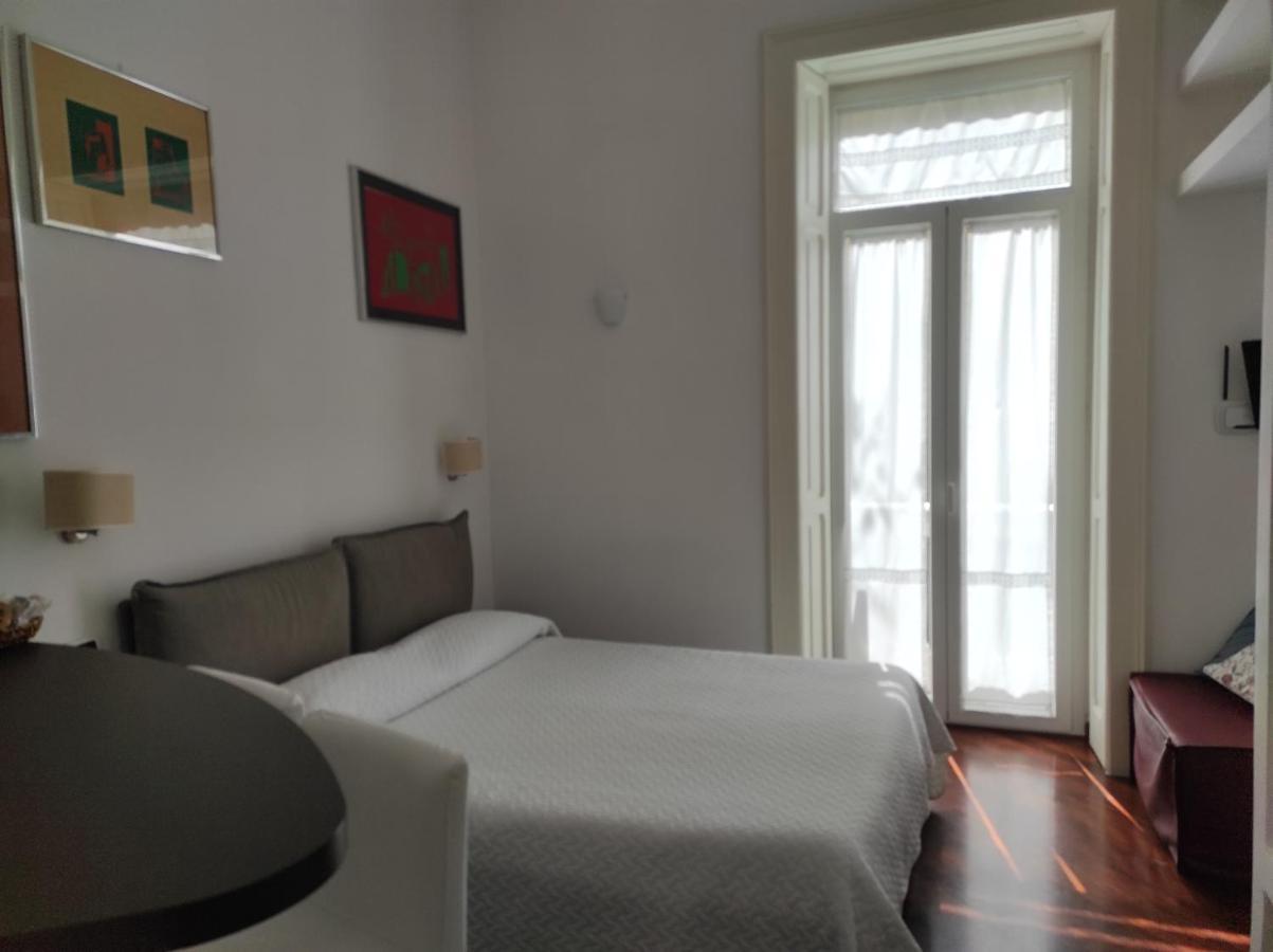 Luca Giordano 142 B&B Napels Buitenkant foto